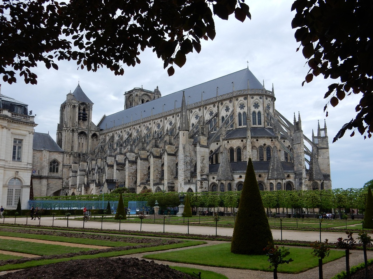 Bourges